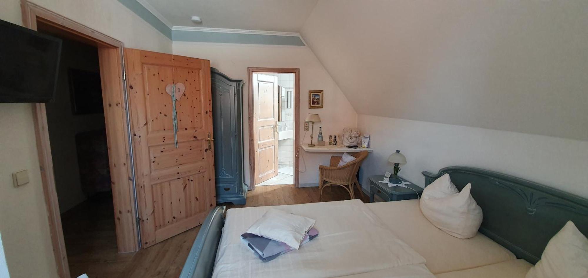 Landgasthaus Zum Engel Neuleiningen Zimmer foto